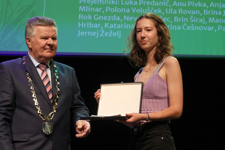 ZLATE PETICE 66 FOTO LJUBO VUKELIČ